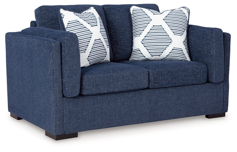 Evansley Loveseat