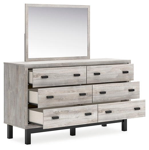 Vessalli King Panel Bed with Mirrored Dresser and 2 Nightstands